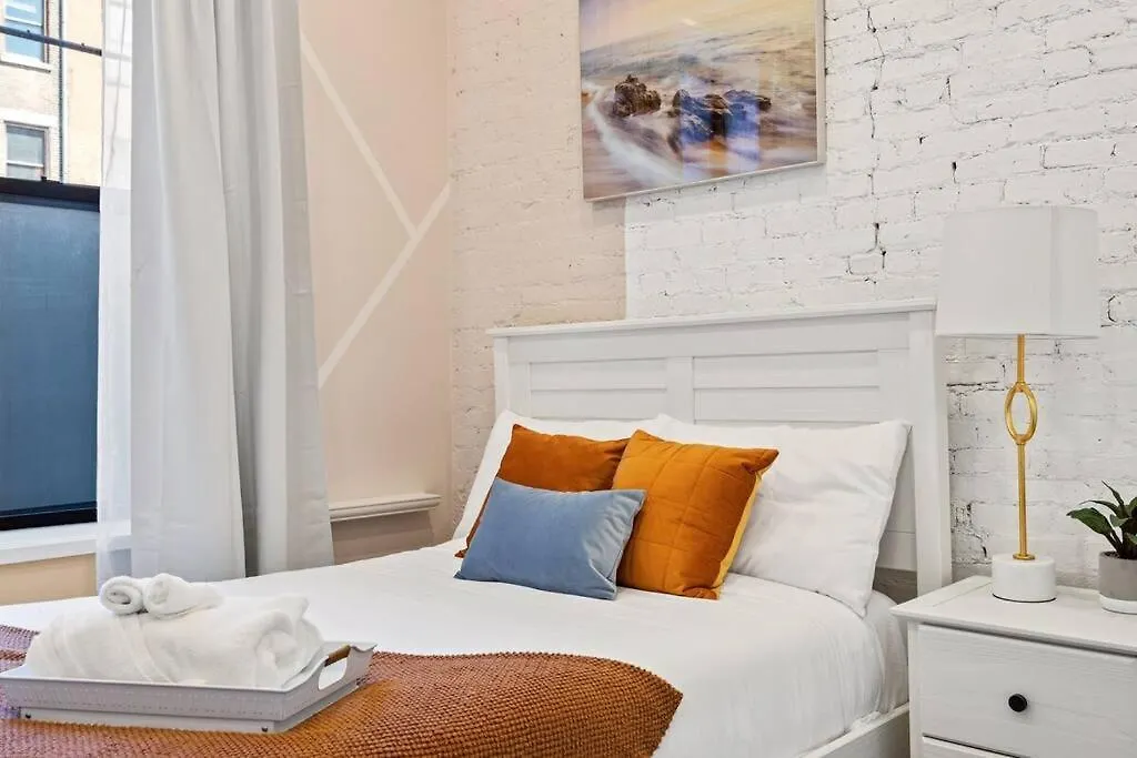 Swj Btm G, 1 And 2 - Save On 2Day+ Stays_6Br Triplex New York 0*,
